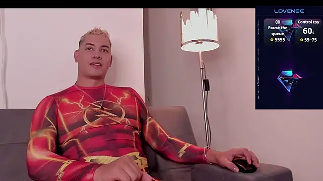 Snapshot of StephanMyers chatting on 09-27-25, 03:39 StephanMyers online show from 09-27-25, 03:39