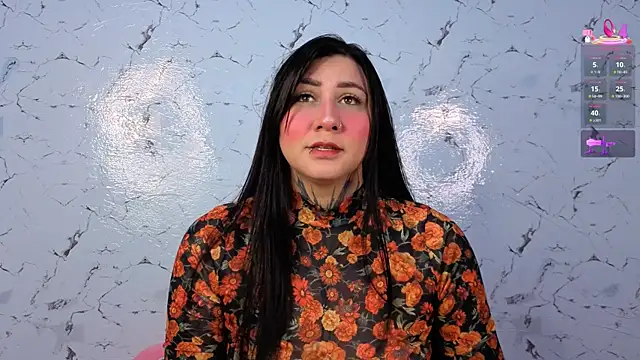 Snapshot of andrea_miller1 chatting on 09-28-25, 03:45 andrea miller1 online show from 09-28-25, 03:45