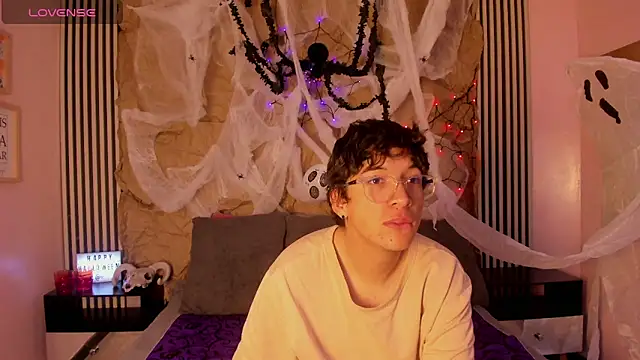 Desire Ecstasy online show from 10-23-25, 01:32