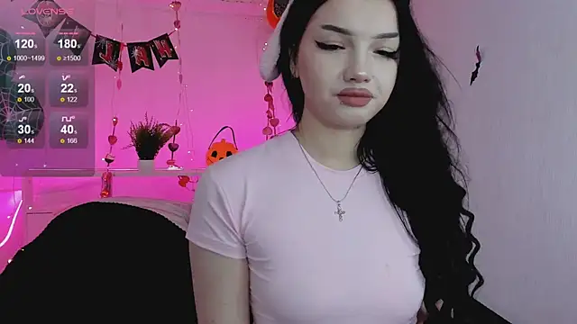 Snapshot of AkiraAsai chatting on 10-25-25, 08:25 AkiraAsai online show from 10-25-25, 08:25