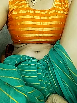 Snapshot of Hut_rotu_cute chatting on 05-31-26, 06:09 Hut rotu cute online show from 05-31-26, 06:09