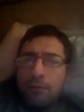 Snapshot of Gearsuit chatting on 09-11-25, 04:45 Gearsuit online show from 09-11-25, 04:45