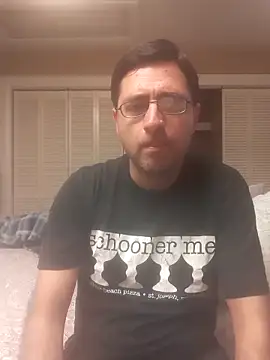 Snapshot of Gearsuit chatting on 12-02-25, 07:14 Gearsuit online show from 12-02-25, 07:14