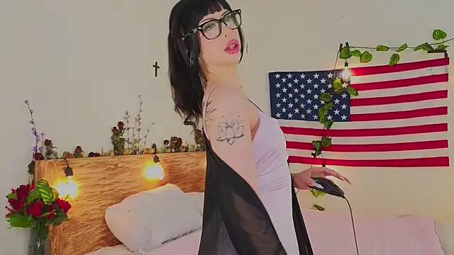 venomeowww   online show from 04-12-26, 04:06