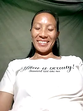 Lisa pusy online show from 10-12-25, 12:15