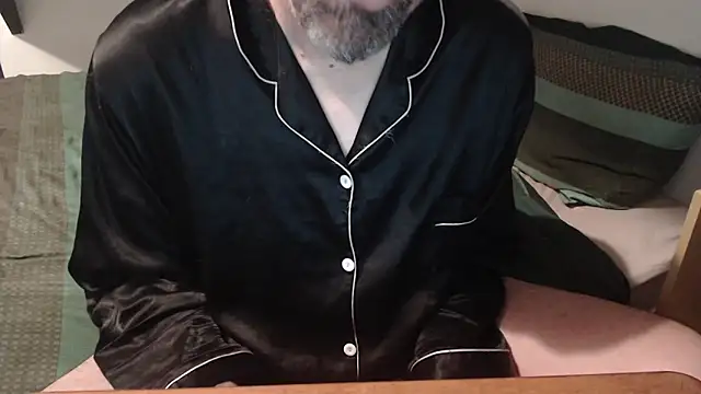 idiotpig66 online show from 03-08-25, 04:50