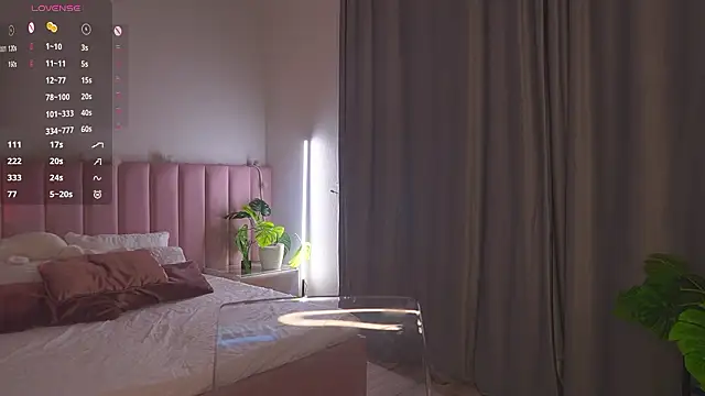 ShinyBarbie online show from 03-10-26, 06:29