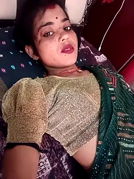 Snapshot of Rachna_Love chatting on 10-21-25, 08:04 Rachna Love online show from 10-21-25, 08:04