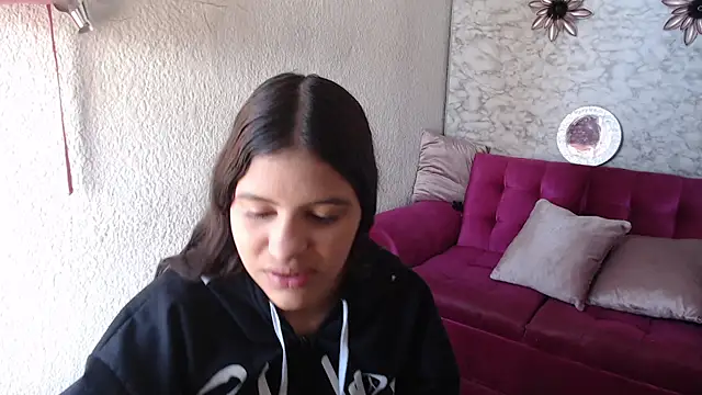 Evagirl69 online show from 05-20-26, 12:22