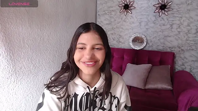 Snapshot of Evagirl69 chatting on 07-16-26, 12:22 Evagirl69 online show from 07-16-26, 12:22