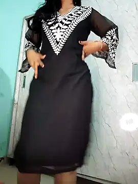 Snapshot of Nisha_cam12 chatting on 10-02-25, 07:54 Nisha cam12 online show from 10-02-25, 07:54