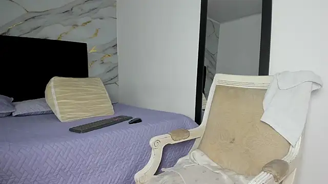 Snapshot of Vickysweeeettt chatting on 11-04-25, 08:30 Vickysweeeettt online show from 11-04-25, 08:30