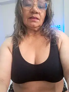 Snapshot of Vickysweeeettt chatting on 03-02-26, 03:41 Vickysweeeettt online show from 03-02-26, 03:41