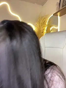 Zoe Serrat online show from 11-26-25, 12:39