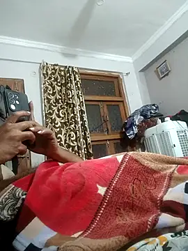 vardh033 online show from 04-07-26, 02:23