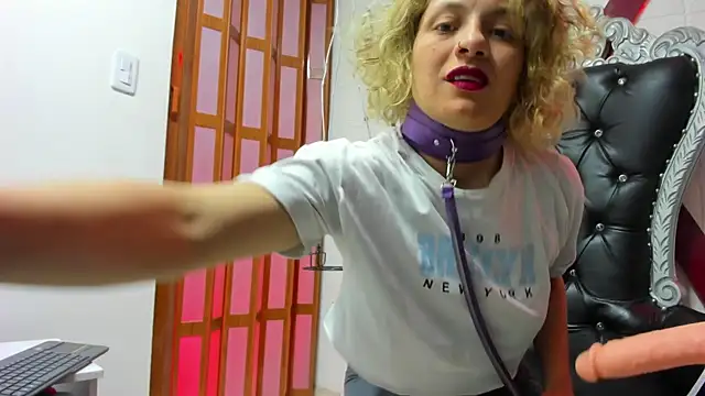 Snapshot of indigo_thc5 chatting on 11-28-25, 05:10 indigo thc5 online show from 11-28-25, 05:10