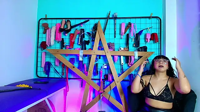 Mrmia bdsm extreme online show from 10-15-25, 01:00