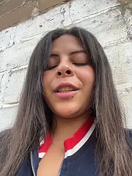 MiaCollinssx online show from 01-06-26, 05:38