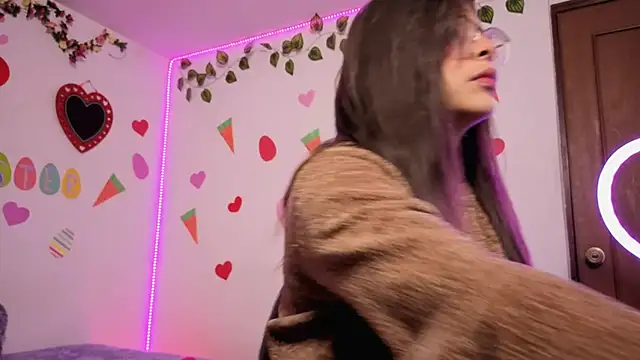 MiaCollinssx online show from 04-12-26, 01:38