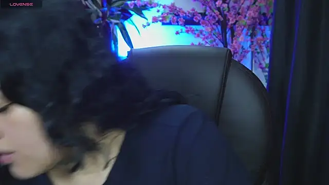 Snapshot of sari_belle chatting on 05-09-26, 04:17 sari belle online show from 05-09-26, 04:17