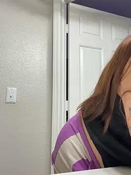 Snapshot of marcylove chatting on 11-05-25, 08:20 marcylove online show from 11-05-25, 08:20