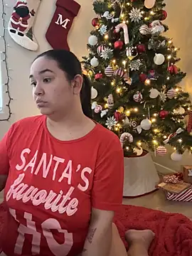 Snapshot of marcylove chatting on 12-16-25, 06:35 marcylove online show from 12-16-25, 06:35