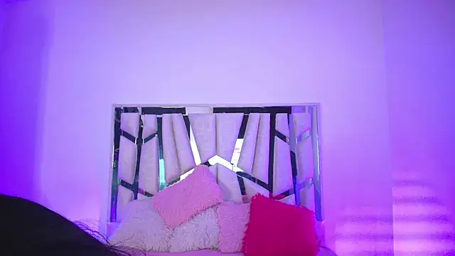 Snapshot of melody__stone chatting on 09-14-25, 04:00 melody stone online show from 09-14-25, 04:00