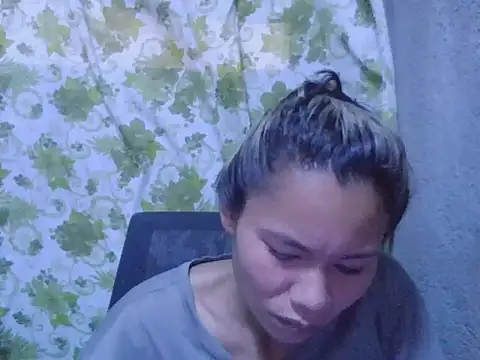 Snapshot of Sweeetgurll chatting on 09-09-25, 08:25 Sweeetgurll online show from 09-09-25, 08:25