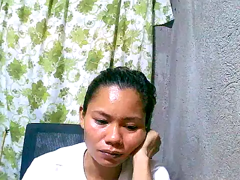 Snapshot of Sweeetgurll chatting on 09-17-25, 08:16 Sweeetgurll online show from 09-17-25, 08:16