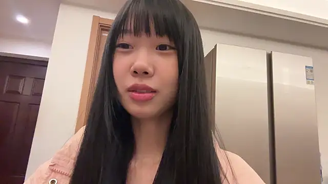 Snapshot of xinyu789 chatting on 11-16-25, 06:02 xinyu789 online show from 11-16-25, 06:02