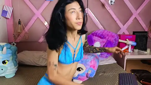 Snapshot of Sophia_moo_ chatting on 07-16-26, 05:02 Sophia moo online show from 07-16-26, 05:02