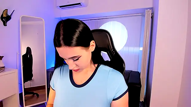 Snapshot of Mary_Lori chatting on 09-19-25, 06:26 Mary Lori online show from 09-19-25, 06:26