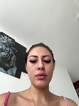 Isabellaa Palacios online show from 04-01-26, 01:52