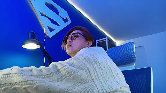 Snapshot of Skylar__Desire chatting on 10-03-25, 01:41 Skylar Desire online show from 10-03-25, 01:41