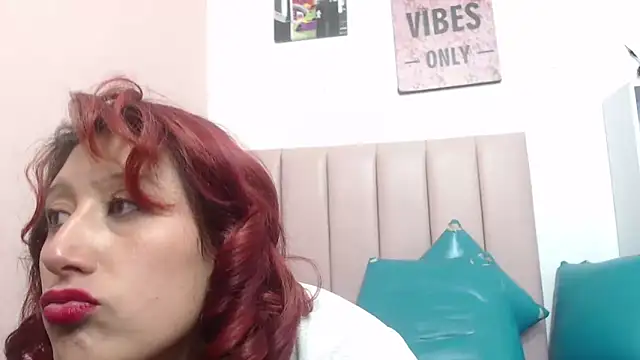 Chloe Wiild online show from 11-11-25, 03:50