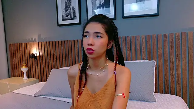 luna roja25 online show from 09-25-25, 01:04