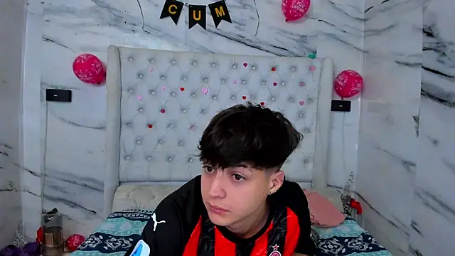 Ari and Storm online show from 04-17-26, 02:42