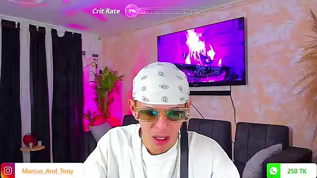 Snapshot of Marcus_and_Tony chatting on 09-21-25, 04:36 Marcus and Tony online show from 09-21-25, 04:36