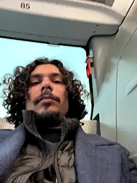 Snapshot of daddyvibes chatting on 11-09-25, 07:28 daddyvibes online show from 11-09-25, 07:28