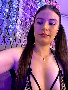 Snapshot of Tegui-sc chatting on 10-03-25, 03:03 Tegui-sc online show from 10-03-25, 03:03