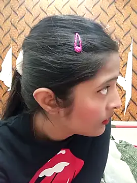 romantic couple1 online show from 02-25-26, 01:59