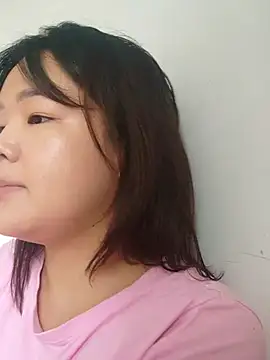 Snapshot of Innogin chatting on 09-18-25, 04:36 Innogin online show from 09-18-25, 04:36