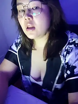 Snapshot of Innogin chatting on 10-12-25, 04:50 Innogin online show from 10-12-25, 04:50