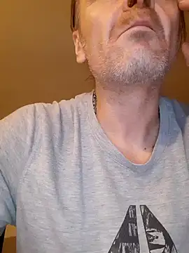 Snapshot of Kuba_Gd chatting on 02-02-25, 06:42 Kuba Gd online show from 02-02-25, 06:42