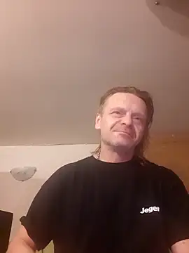 Snapshot of Kuba_Gd chatting on 02-19-25, 11:46 Kuba Gd online show from 02-19-25, 11:46