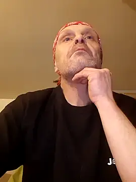 Snapshot of Kuba_Gd chatting on 03-11-25, 07:58 Kuba Gd online show from 03-11-25, 07:58