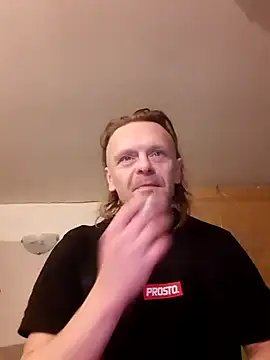 Snapshot of Kuba_Gd chatting on 03-16-25, 12:34 Kuba Gd online show from 03-16-25, 12:34