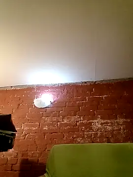 Snapshot of Kuba_Gd chatting on 10-18-25, 01:19 Kuba Gd online show from 10-18-25, 01:19