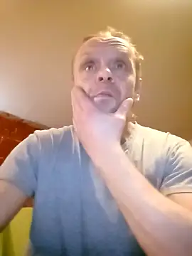 Snapshot of Kuba_Gd chatting on 11-26-25, 07:59 Kuba Gd online show from 11-26-25, 07:59