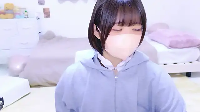 Hinata Sun online show from 05-21-26, 10:22
